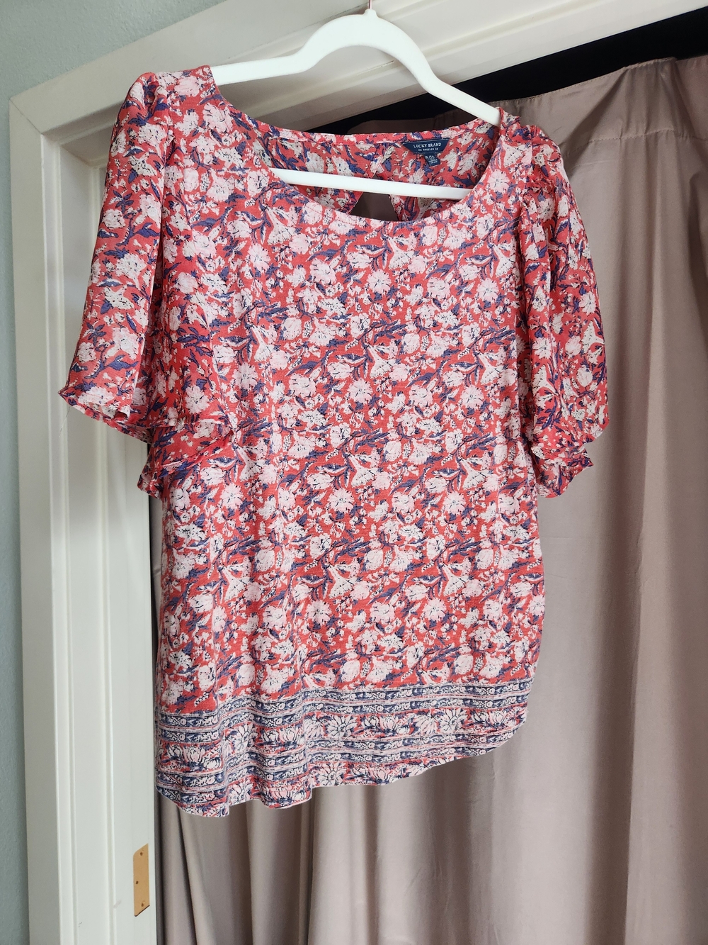 Lucky Coral-Pink Floral Short Flutter Sleeve Blouse